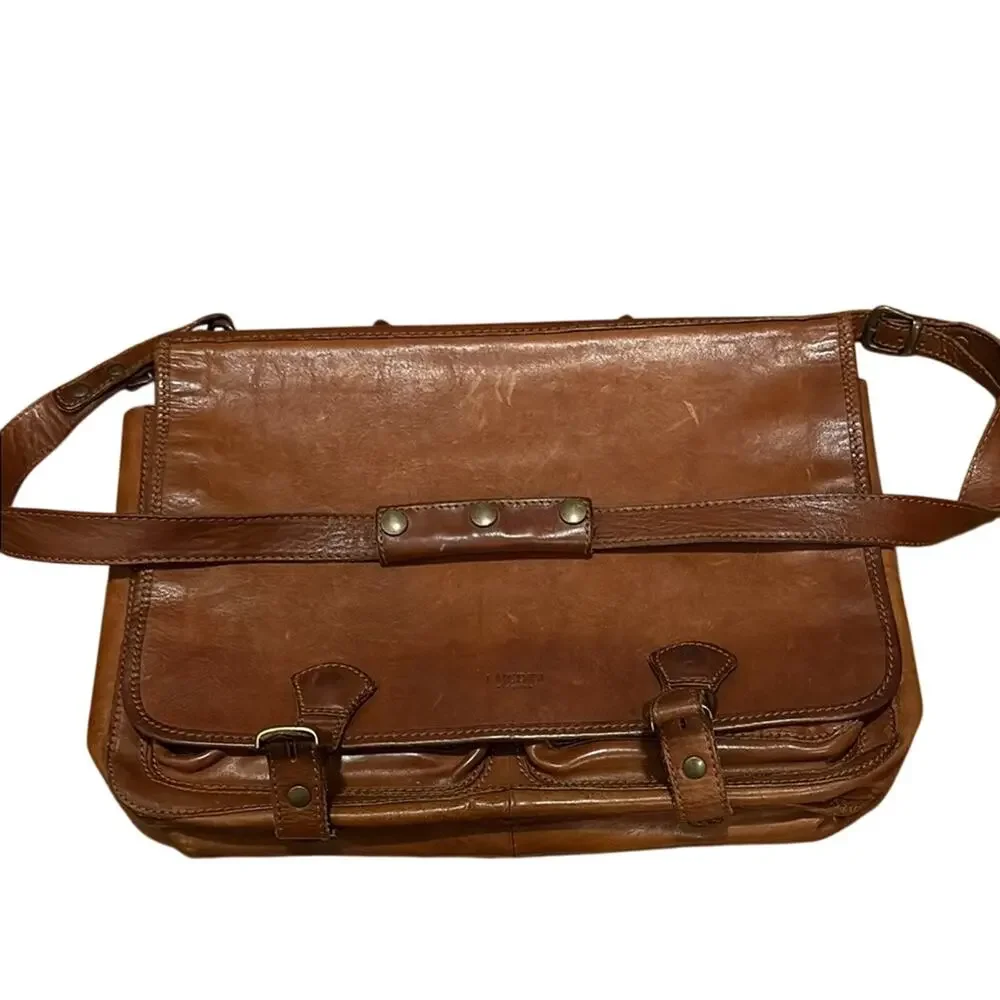 I Medici Italian Leather Messenger Bag with Adjustable Strap